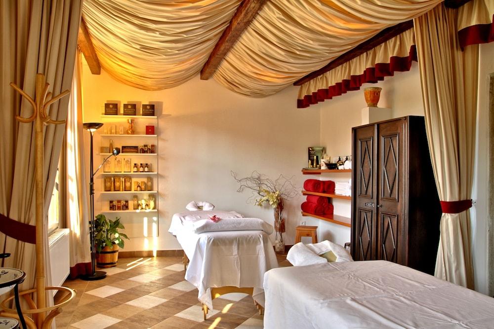 Hotel Ruze Чеський Крумлов Екстер'єр фото A spa treatment room
