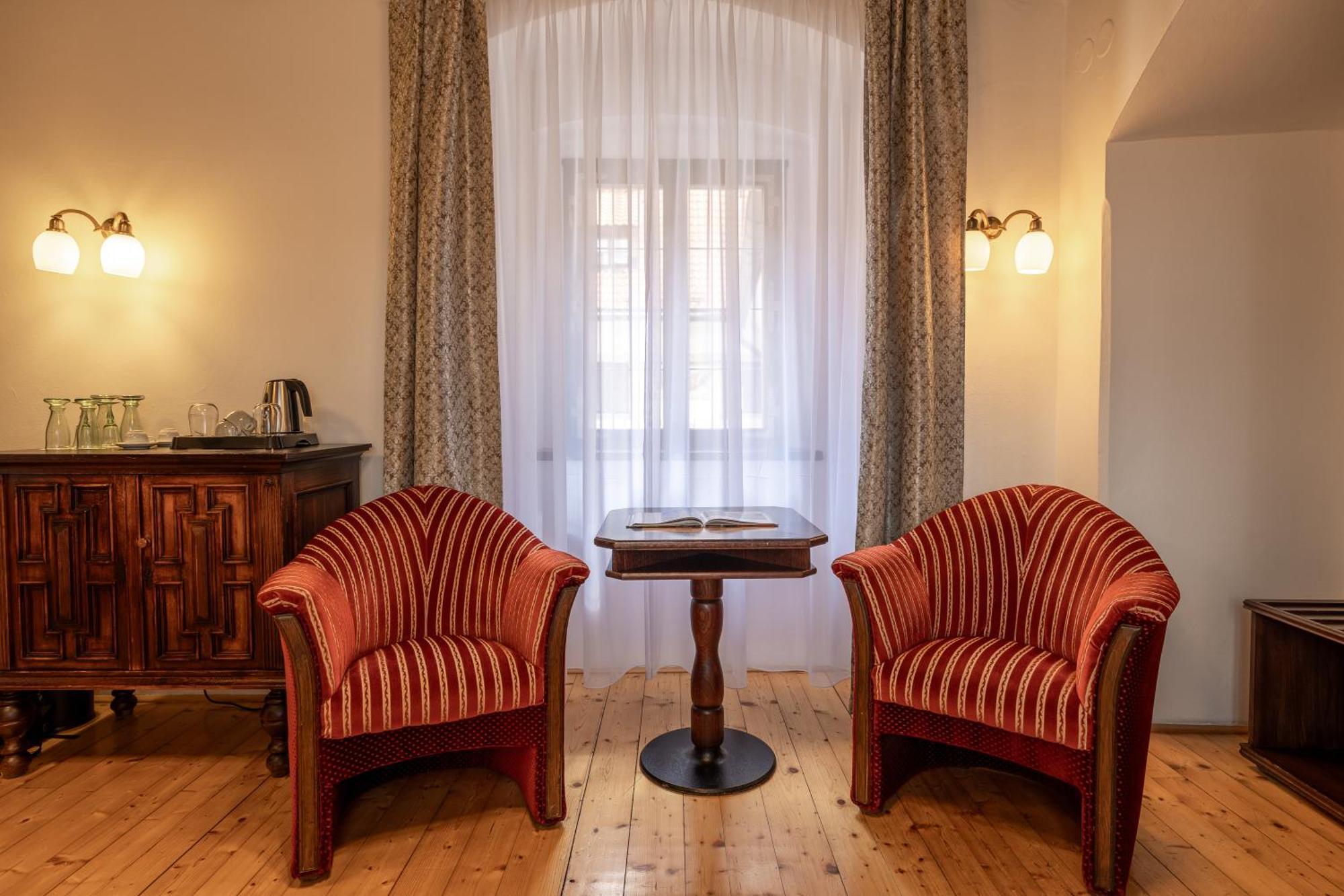 Hotel Ruze Чеський Крумлов Екстер'єр фото A room at the hotel