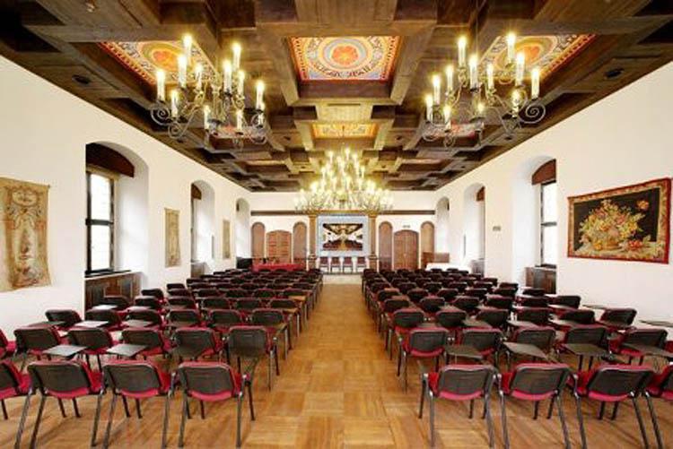 Hotel Ruze Чеський Крумлов Бізнес фото The interior of the synagogue